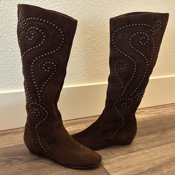 Suede pull-on tall boot 5.5 NWOT - Picture 1 of 14